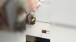 jefe se folla a su secretaria sin condon para aumentarle el sueldo. PORNO ARGENTINO large butt