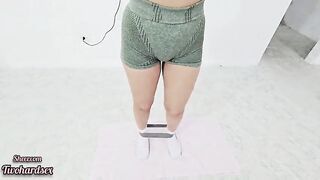 I helped my stepsister exercise, ending with sex and her cunt full of jizz.