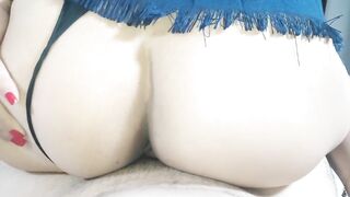 stepsister sucking shlong and jumping on top of me