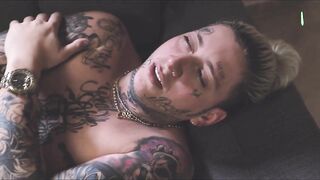 Hermanastra cachonda me tempt y terminamos follando duro parte 1 - KATTY AND ZACK