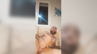 Tugjob giant