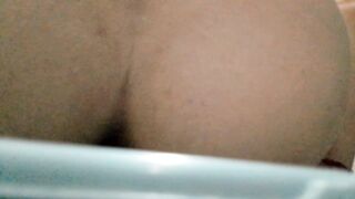 Los ricos sentones de una puta caliente