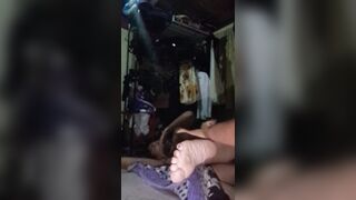 Mi jefe me folla hasta venirse en mi culo