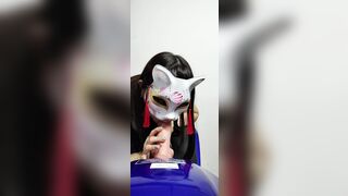 Me follo mi consolador motocicleta parte 1