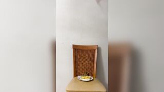 quieren ver mis pies aplastando este bizcocho ????❤️‍???? wanna watch my feet crushing this cake ????❤️‍????