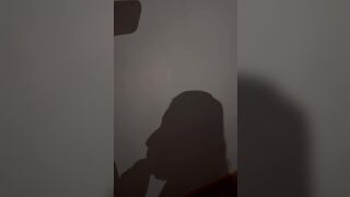 Sexo En Las Sombras, Muy rico Fellatio y de perrito en la mesa