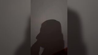 Sexo En Las Sombras, Muy rico Fellatio y de perrito en la mesa