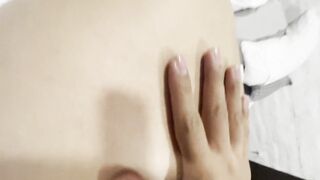 Me encanta que mi vecino me rompa la snatch y que me ponga a rebotar las tetas