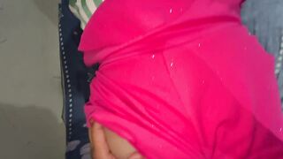 Hermanastro me prestas tu telefono para llamar al mio? esta bien , hermano acaso te sacaste la verga