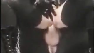 Vintage Die Gummi-Sklavin