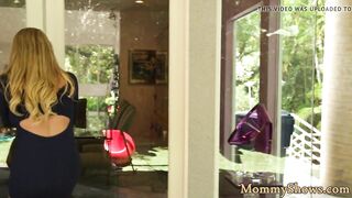 Busty stepmom pussylicked by teen babes