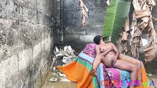 Slutty Amateur Ghetto Lovers outside with fingering and oral job