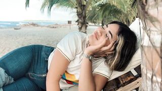 I Met a Hotty on the Way to the Beach and This babe Took Me to Live Smth I Didn't Wait