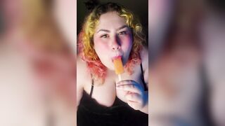 Strawbie popsicle time