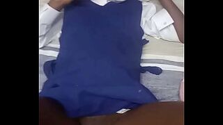 eighteen year teen Ebony beauty show vagina & suck sex tool for dad