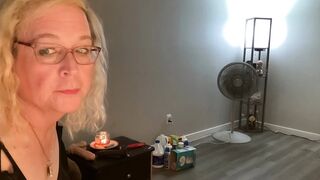 Trans mother I'd like to fuck dancing for her web camera. This babe's having enjoyment and doesn’t give a screw if this babe can dance or not ROTFL