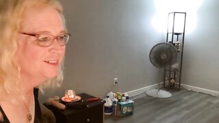 Trans mother I'd like to fuck dancing for her web camera. This babe's having enjoyment and doesn’t give a screw if this babe can dance or not ROTFL