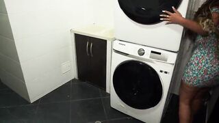 Behind the scenes of Kataleya Gil & Leandro Grey's "Stepmother Stuck in the Washing Machine"