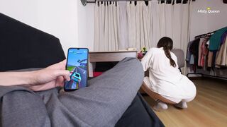 I Stared At My Maid’s Large Butt For So Lengthy That I Failed To Hide My Boner