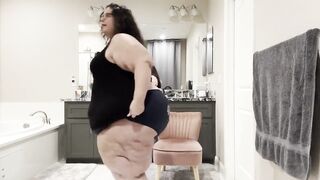 2 Temptations: Chunky Paradise Fashion Fiesta (wmv)