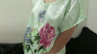 BERUNTUNG BANGET OPEN BO DAPAT CEWEK CHINDO SEBENING INI , BOKEP INDO VIRAL TERBARU