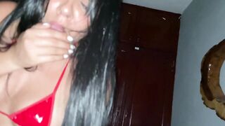 mi hermanastra y yo cogemos a escondidas