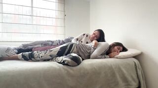 Morning Sex Between Lesbos