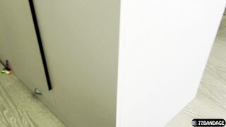 白髮女孩就愛對鏡