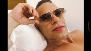 Yoga Teacher with a Ideal Body Gets off - S3xus - Raw 4K