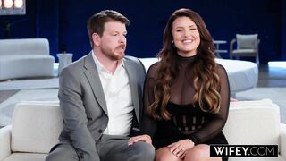 WIFEY Charming Curvy Hotwife Lacy Gets Blindfolded For The Ultimate Group sex Surprise