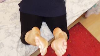 Amateur Blond Aged Wife Enjoys Foot Fetish and Doggy Style