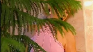 Bath granny likes sex