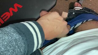 No le digas a mamá que entre a tu habitación a media noche