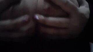 Tetas sedientas... presentacion