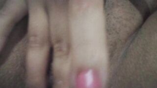 QUIERO VERGA, MIRA MI COÑO MOJADO DE CERCA / I WISH DONG, LOOK AT MY JUICY VAGINA CLOSE UP