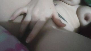 Me masturbo a escondidas de mi marido