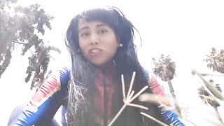 Giantess Débora tease and crush u (Español)