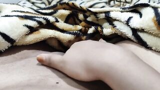 Coño mojado y palpitante esperando que se lo coman completo