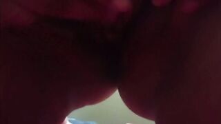 Mi primera masturbacion y me orineeeee