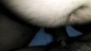 Mi novia me pide que termine dentro de ella y la lleno de leche
