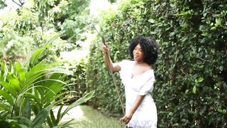 Canela in the SOAKED garden