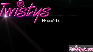 When Girls Play - Brett Rossi Samantha Saint - This House