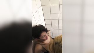 Amateur lesbians in bathroom