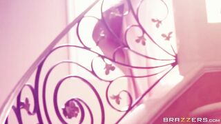 Bella Reese Charity Bangs Courtney Cummz - Knockout