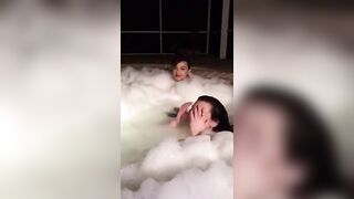 Periscope - Girls in Bubble Bath