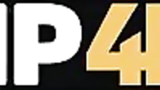 VIP4K. A older and experienced housewife expertly fulfills her role in providing enjoyment to a stranger