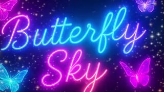 That babe can't live out of to jack off it