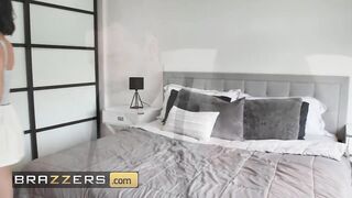BRAZZERS - Bruce Cums On Esperanza Gomez & Her Stepdaughter Hailey Rose After A Smokin' Sexy threesome