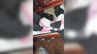 Lleno de lechita las bragas de mi'miga