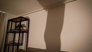 Ex novia se cambia en frente de ti - ASMR